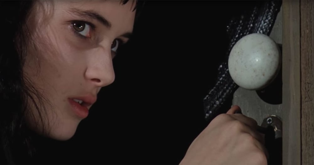 Beetlejuice Trivia 22 Facts That Make Watching The Movie So Much Better