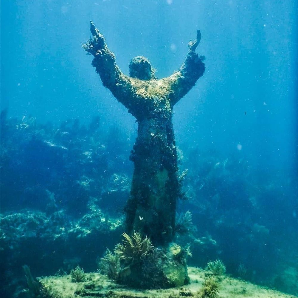 Underwater Discoveries Too Bizarre To Believe! - Your Royals