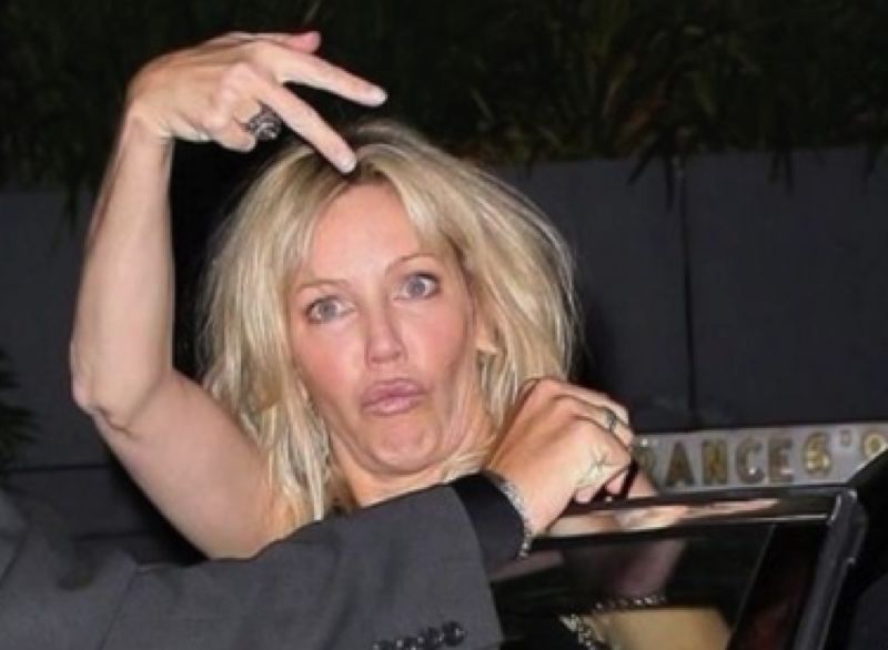 Bad Celeb Photos That Remind Us That They’re Regular People Too