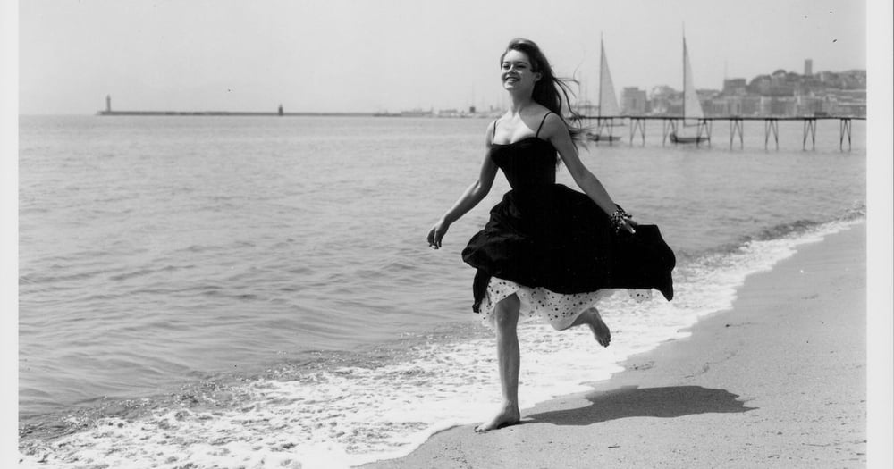 Vintage Celebrity Beach Photos of Classic Hollywood Stars