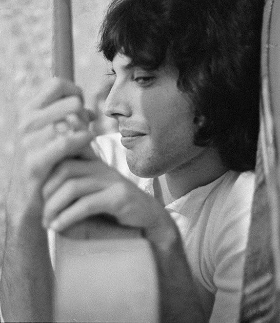 Freddie Mercury Life Story: Incredible and Heartbreaking Facts