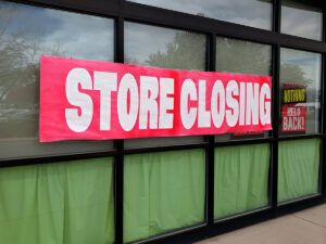 joann store close